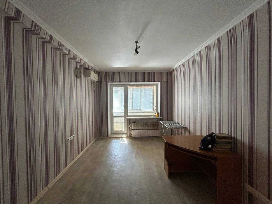 I will sell a 1-room apartment on Polyakova street