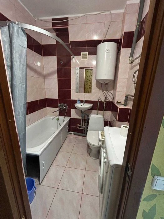 I will sell a 1-room apartment on Polyakova street