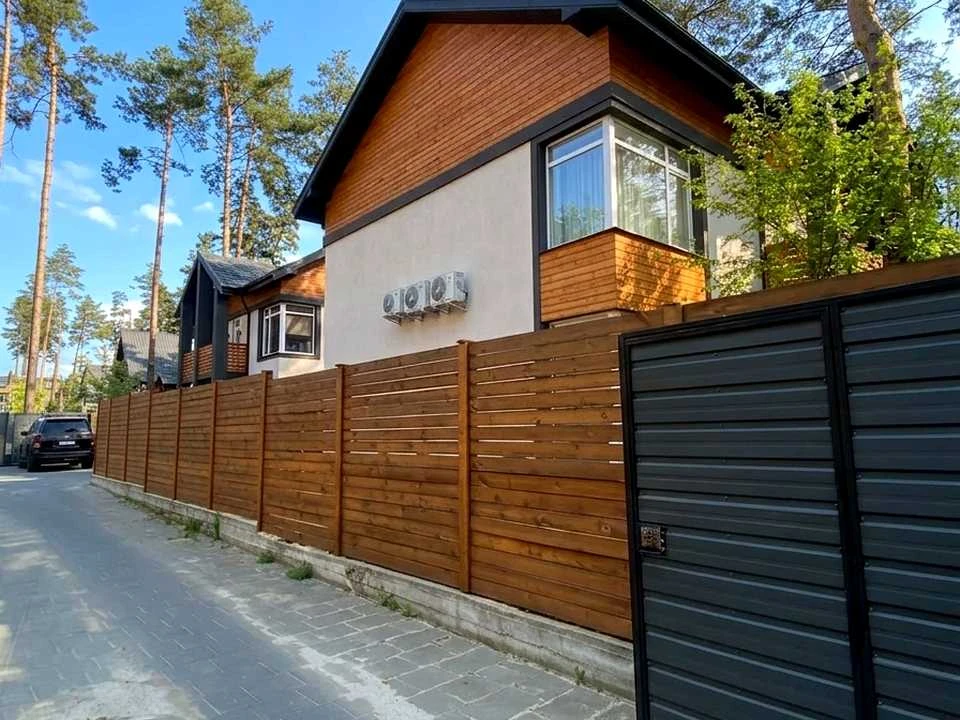 Будинок. Ірпінь, 9-та Лінія вул.
