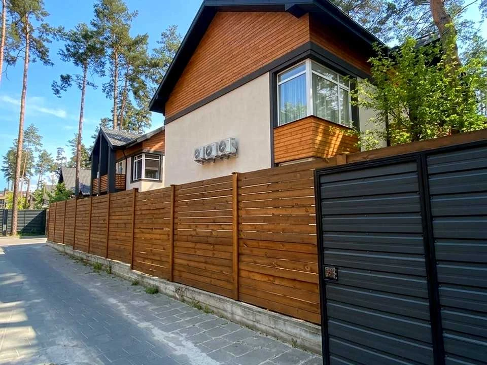 Будинок. Ірпінь, 9-та Лінія вул.
