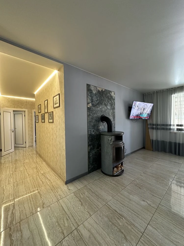 Продам будинок Ірпінь, вул. Лугова 130 м², 12 соток, ремонт,