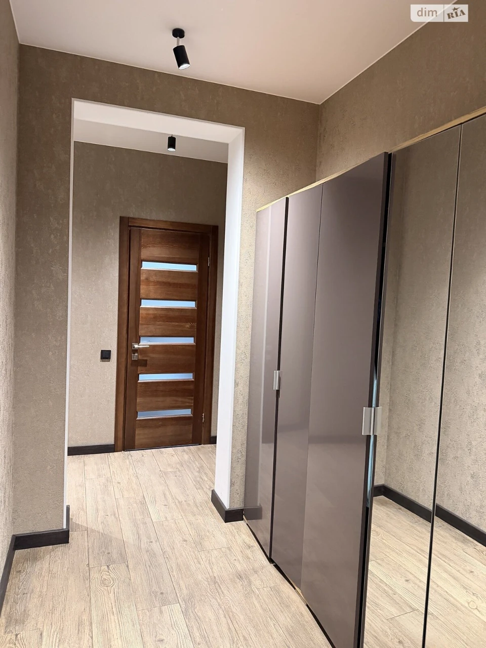 Продаж Дім