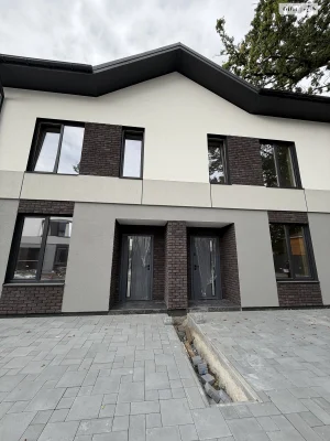 Продаж Таунхаус