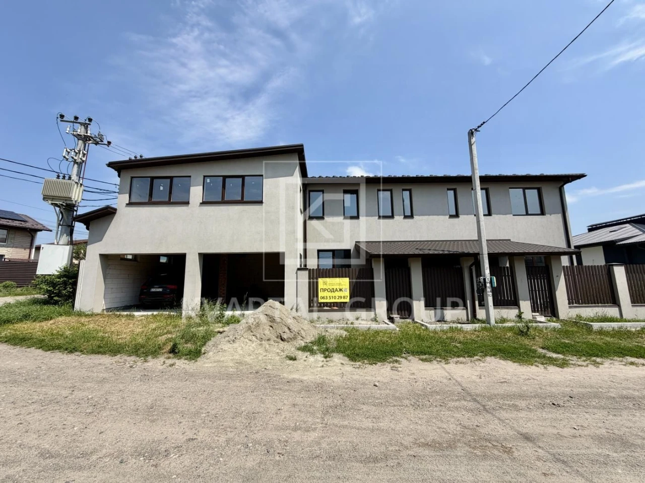Продажа просторного дуплекса, построенного для себя