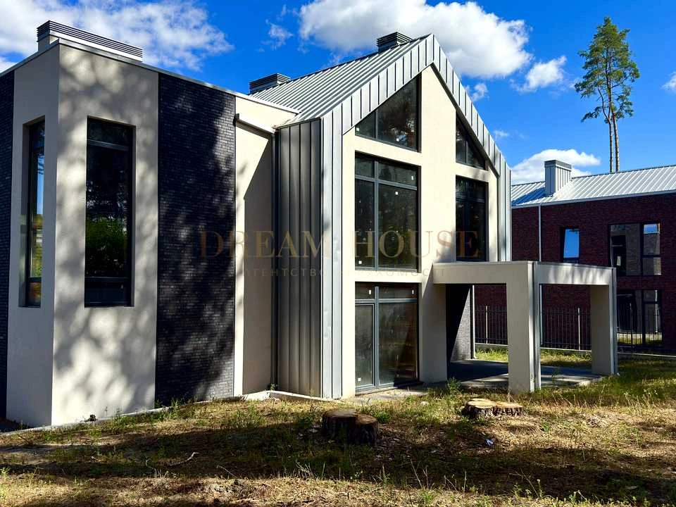 Будинок. Ірпінь, 9-та Лінія вул.