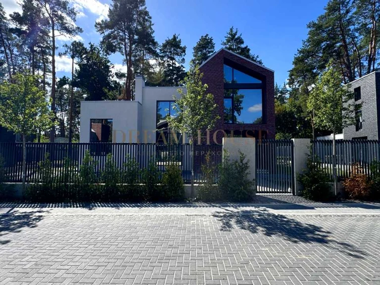 Будинок. Ірпінь, 9-та Лінія вул.