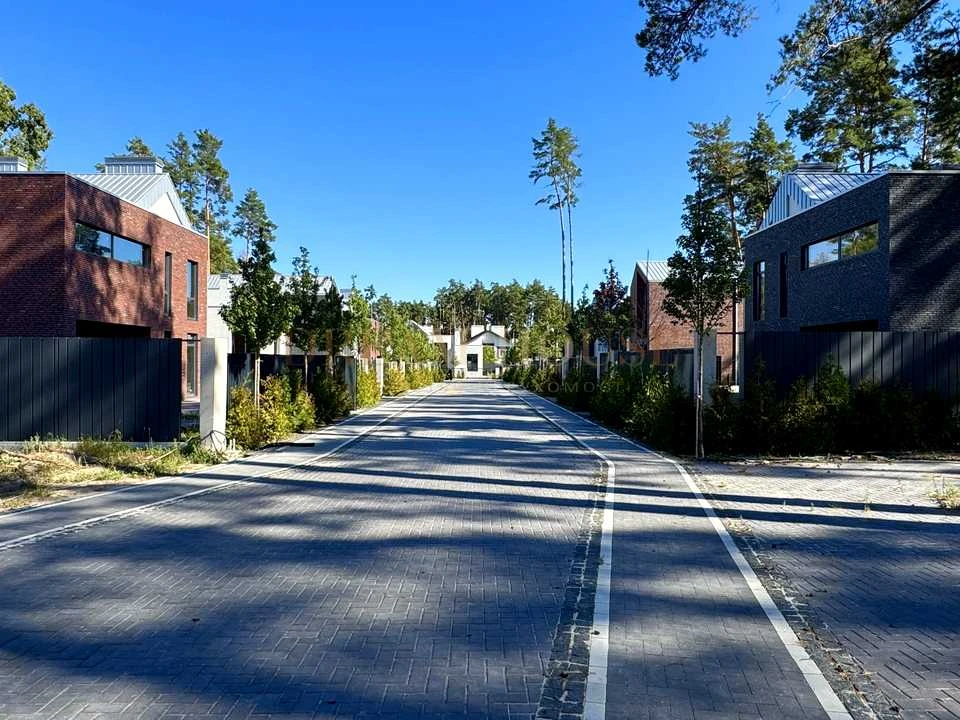 Будинок. Ірпінь, 9-та Лінія вул.