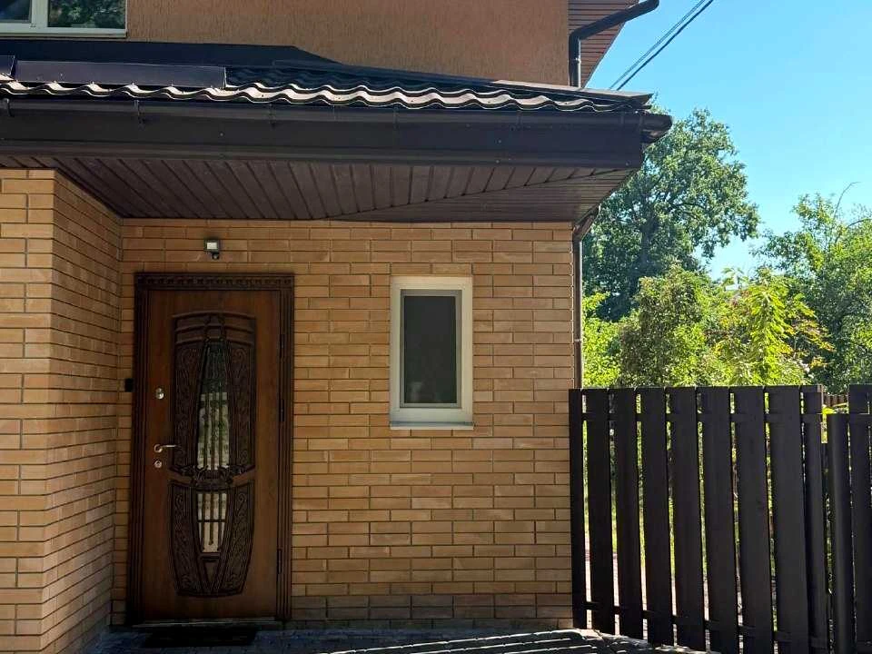 Дом. Ирпень, улица Давидчука, 59Б/