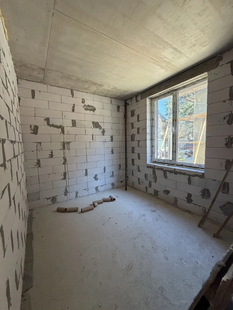 продам дуплекс на Донцова 95 м2, газ, центр Ірпеня