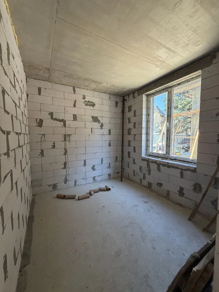 продам дуплекс на Донцова 95 м2, газ, центр Ірпеня