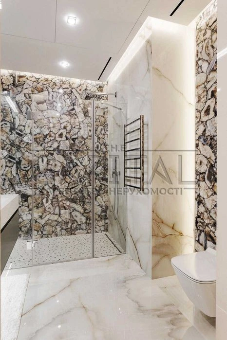 For sale / Apartment / 122 m2 / Residential complex Bulvar Fontaniv / Pechersky