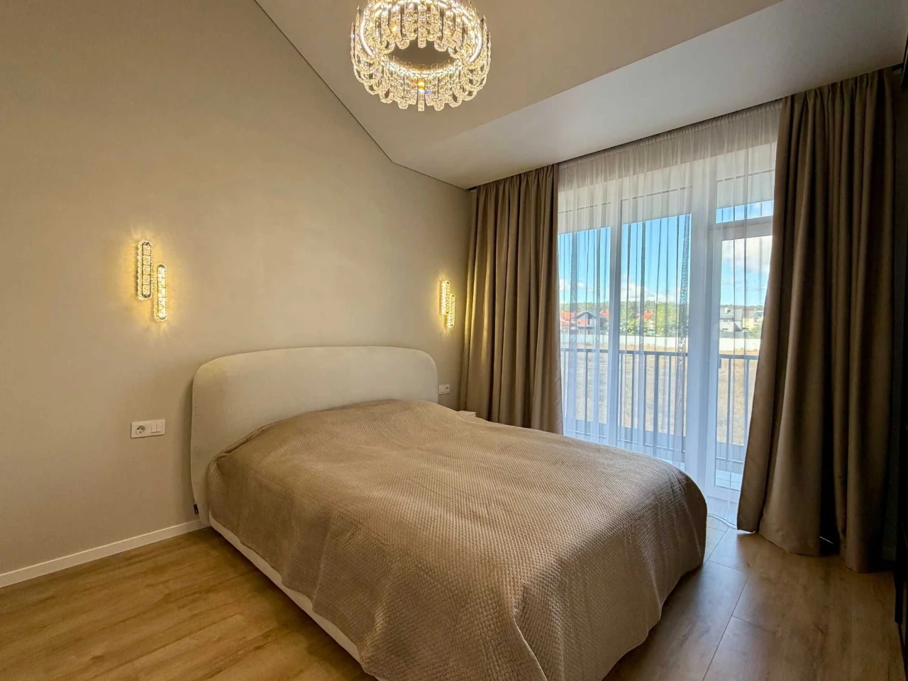 Продаж кутового таунхауса в Ірпені  КМ Loft Affair
