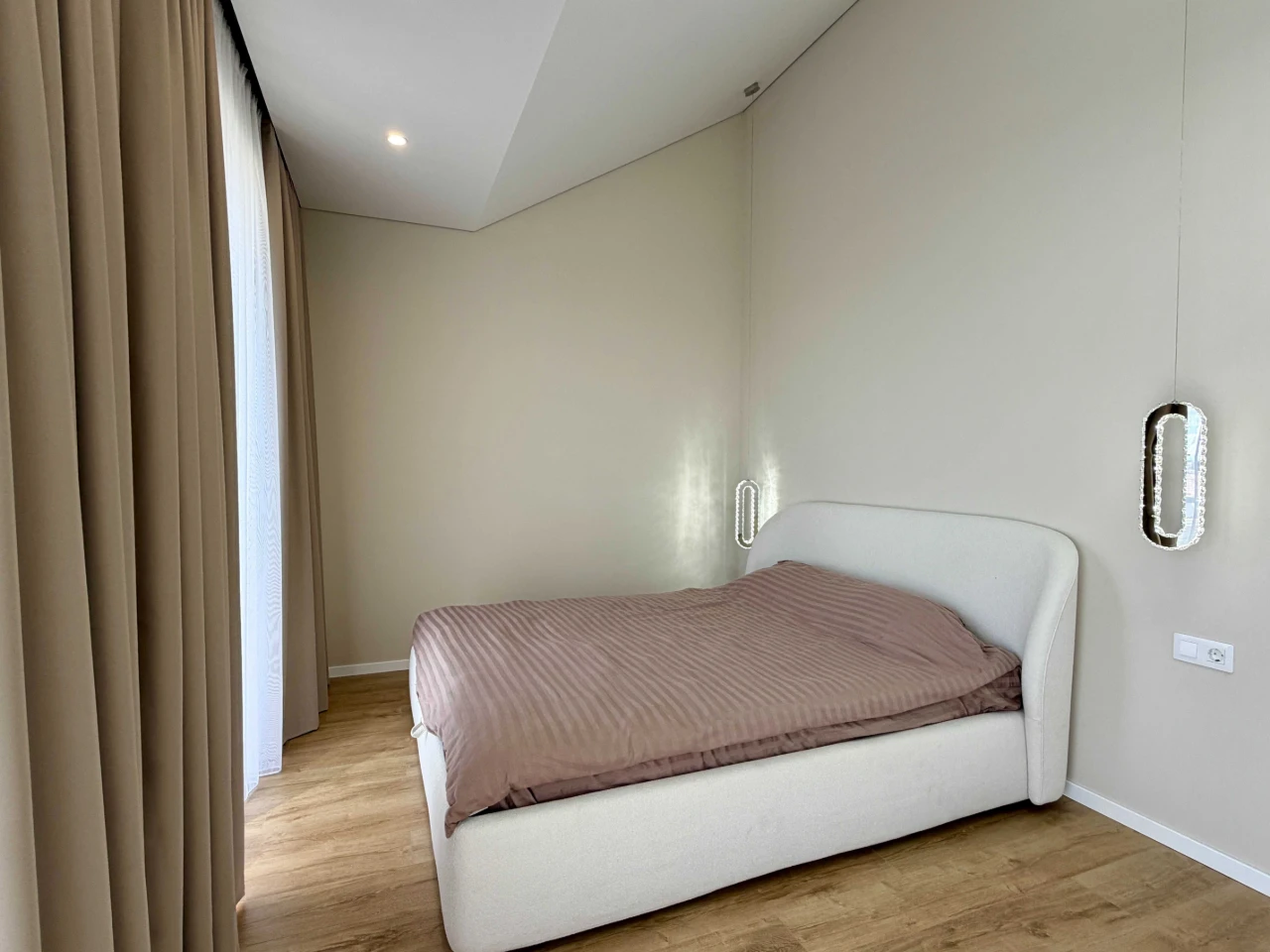 Продаж кутового таунхауса в Ірпені  КМ Loft Affair