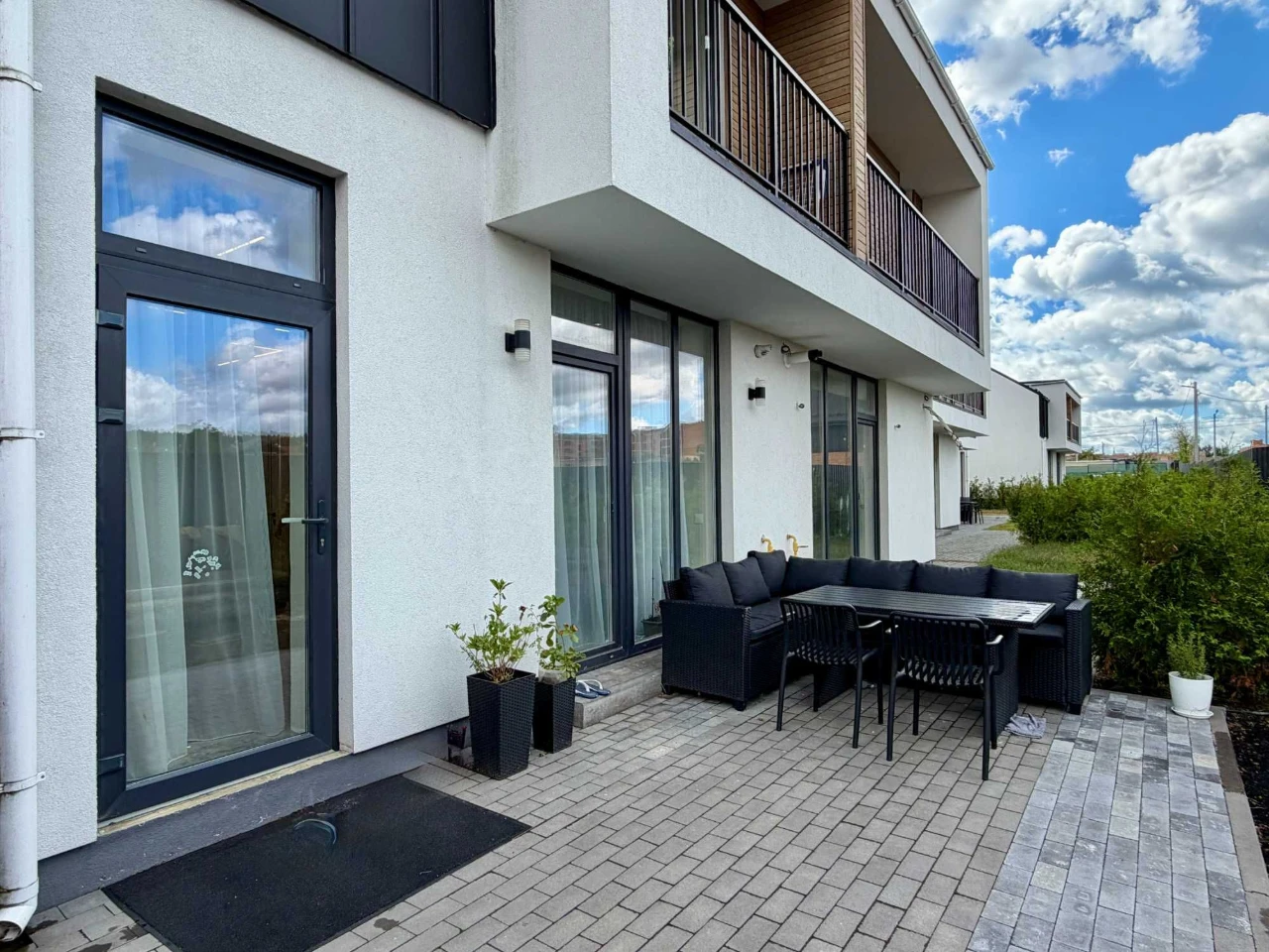 Продаж кутового таунхауса в Ірпені  КМ Loft Affair