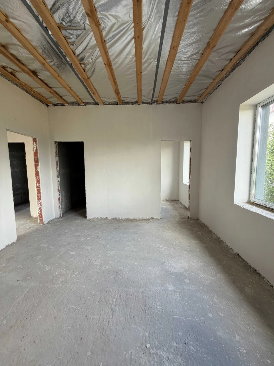 Шикарний будинок з газом, центральними комунікаціями, штукат