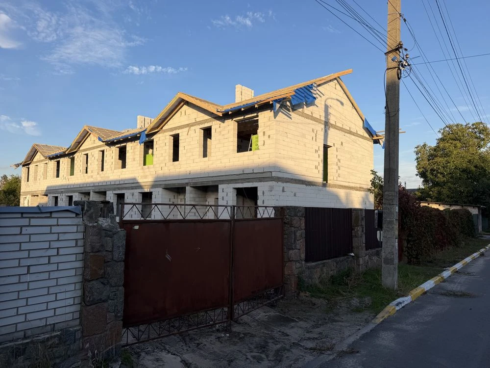 Продаж таунхауса в г. Ирпень, ул. Гончара, цена – 900 000$