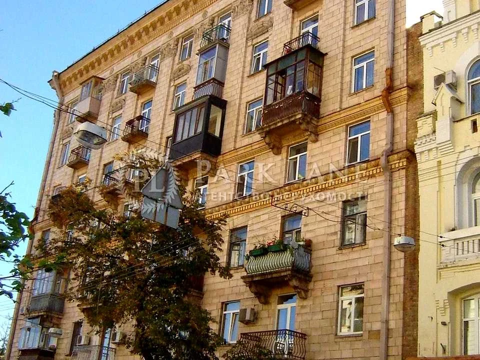 Apartment. Kyiv, Prorizna St.