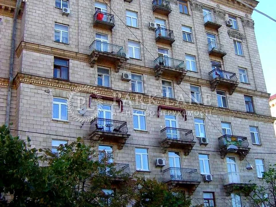 Apartment. Kyiv, Prorizna St.