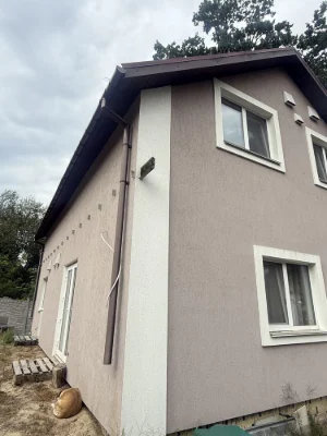Продаж шикарний будинок на 120 м.кв. з ремонтом, двір 3 сотк