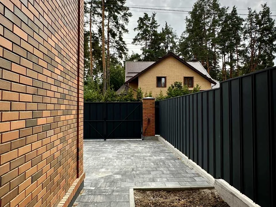Будинок. Ірпінь, вулиця Шкарівських
