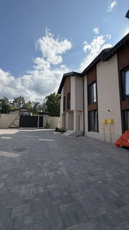 Таунхаус Ірпінь центр 100+48 м2, Парк Незнайка, газ, дворик,