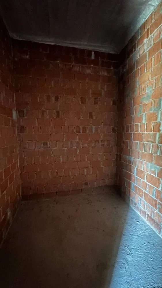 Сучасний будинок 108 м² з газом і центральними комунікаціями