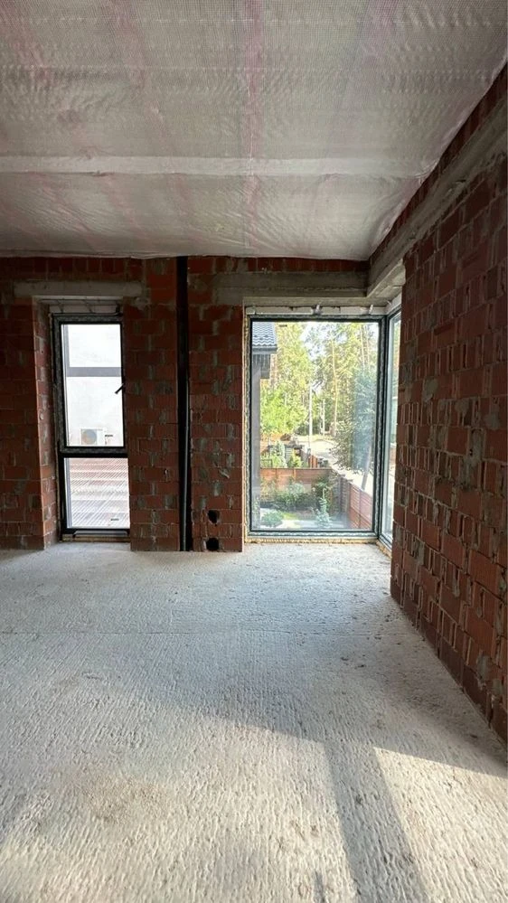 Сучасний будинок 108 м² з газом і центральними комунікаціями