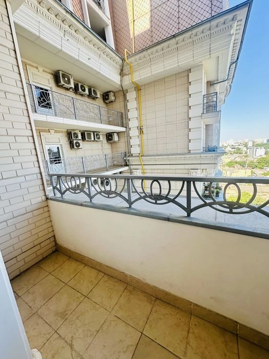 Продам 1к. квартиру, Бельэтаж, Французский бульвар