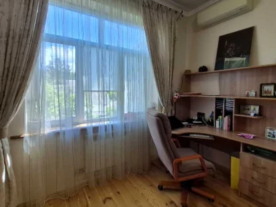 Будинок. Ірпінь, Університетська вулиця