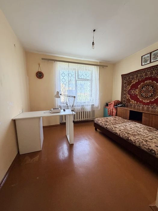 Продаж 3 кім.квартири по Київській 32