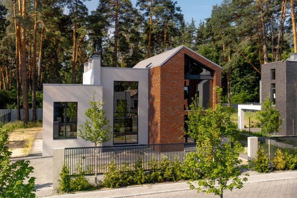 Прекрасний будинок в Ірпені! 10 соток! КМ «At HOME»