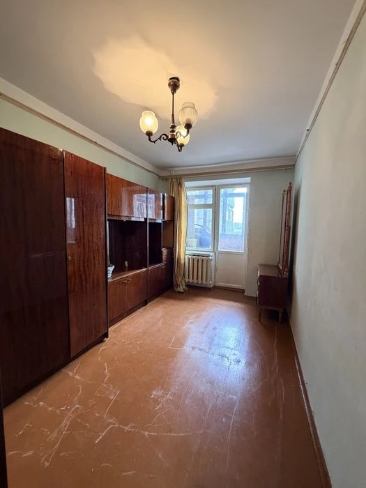 Продаж 3 кім.квартири по Київській 32