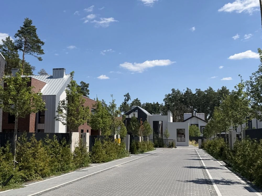 Продаж Ірпінь будинок 190м2 ділянка 10 соток !бомбосховище!