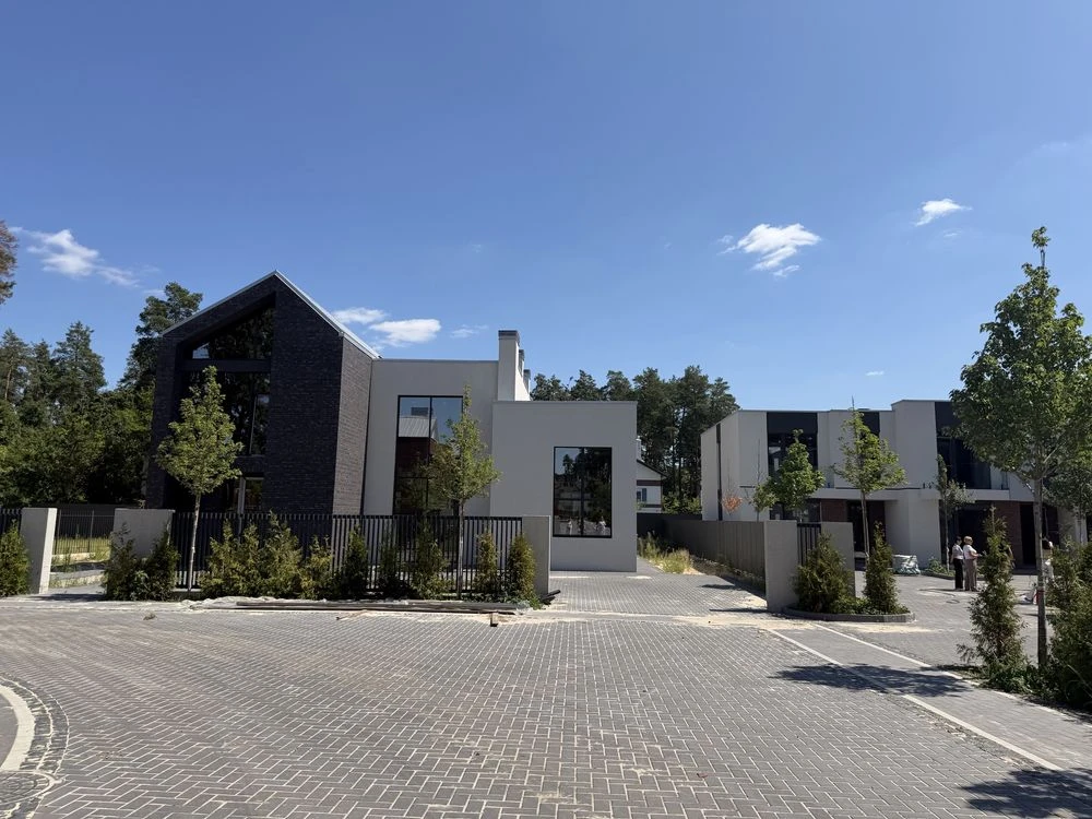 Продаж Ірпінь будинок 190м2 ділянка 10 соток !бомбосховище!