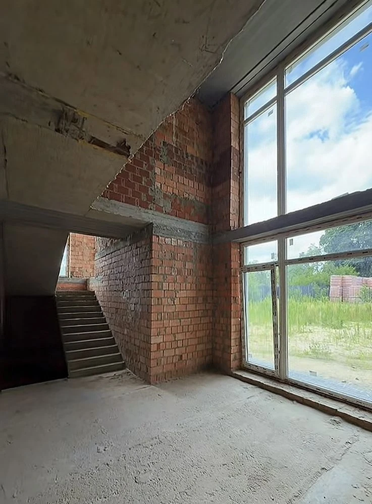 For sale cottage in Іrpiń in a closed KM