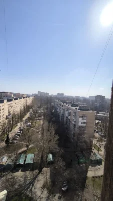 Высотка в начале Таирова, 39 метров, дворовая