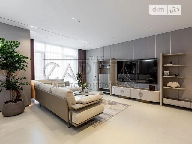 Sale of 4-room apartment 130 sq. m. on Andriy Verkhoglyada St. 19A •