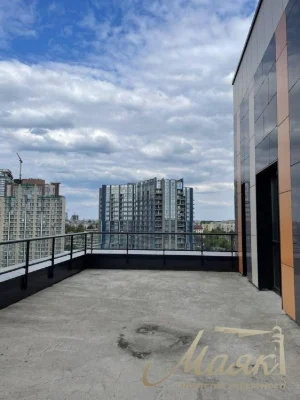 Sale of a view apartment, without renovation, 165 m2 with a terrace Fran
