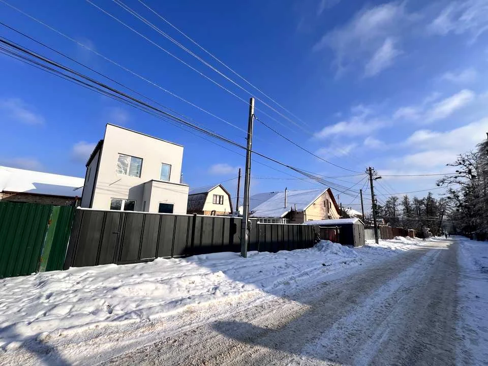 Дом. Ирпень, улица капитана Зайцева