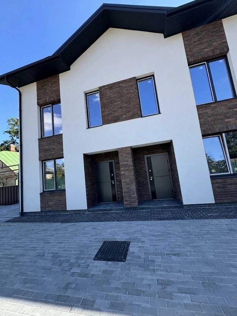 Side townhouse - center in Irpin! Gas, central utilities