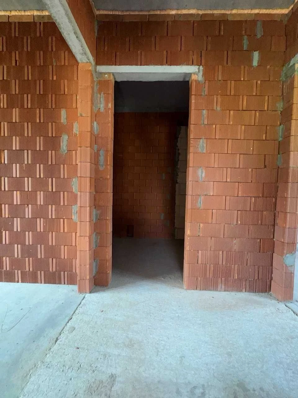 Side townhouse - center in Irpin! Gas, central utilities