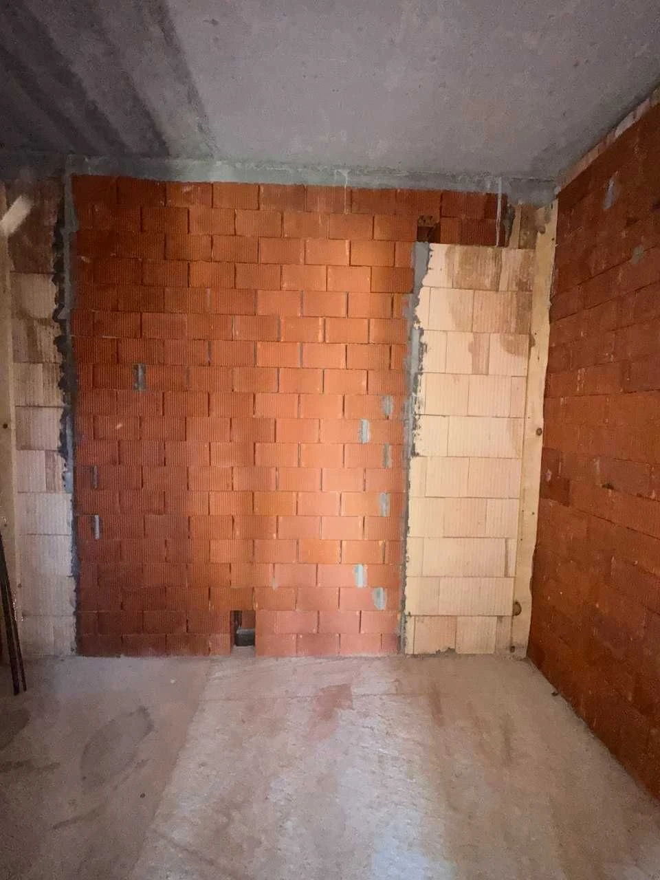 Side townhouse - center in Irpin! Gas, central utilities