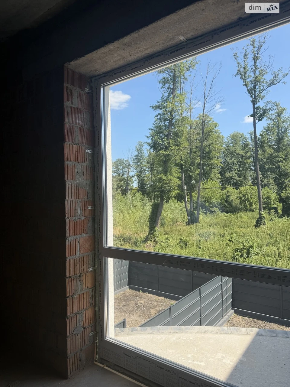 Продаж Таунхаус