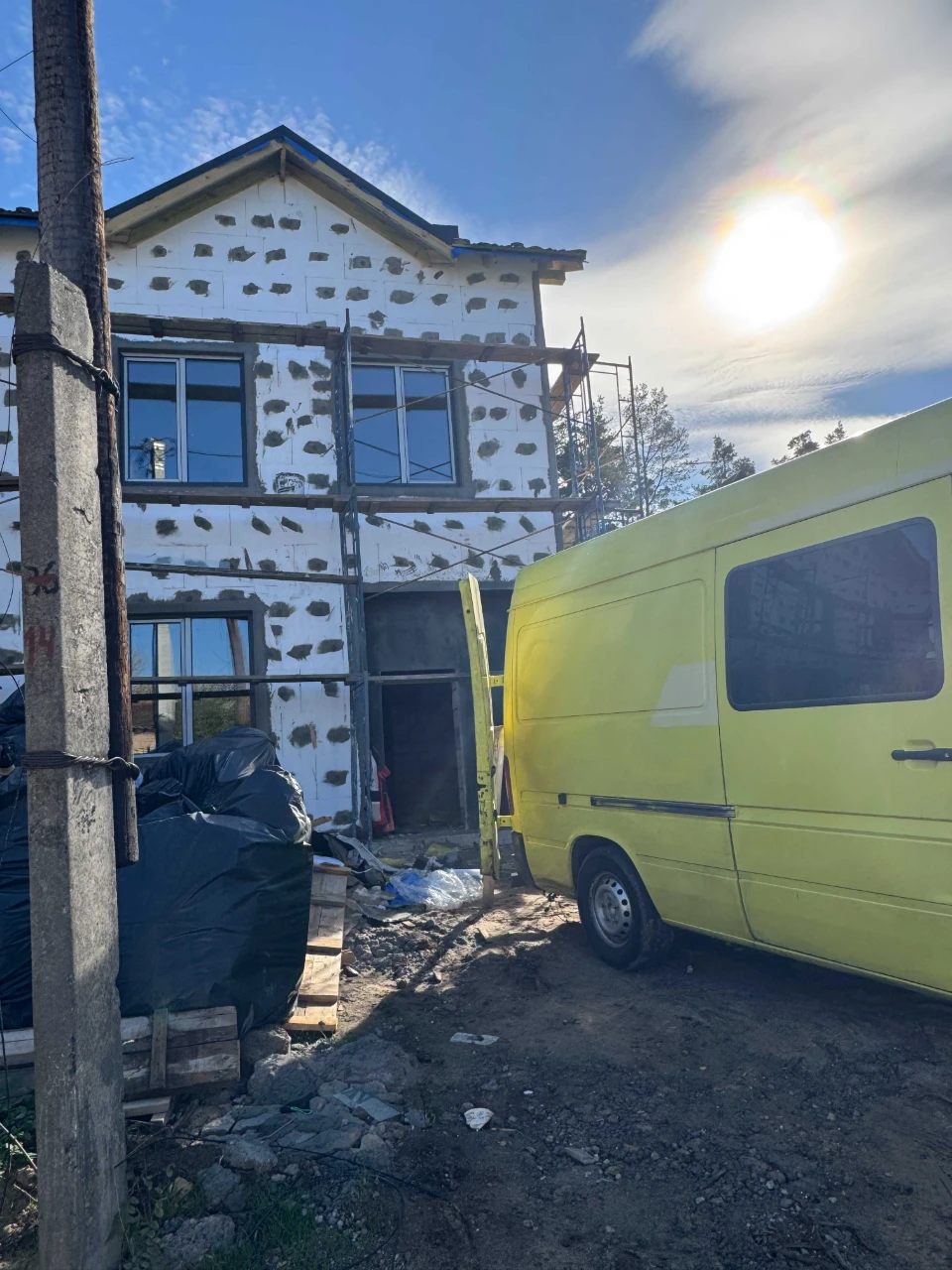 Продаж! Кутовий таунхаус в Ірпені 90 м² + мансарда 42 м²,