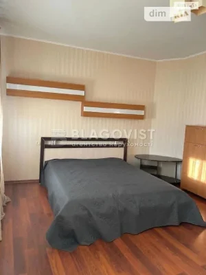 Sale of 2-room apartment 80.2 sq. m. on Mytropolyta Andriya Shep St.