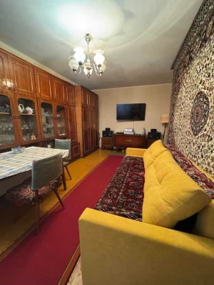 Two-room apartment for sale near the metro station on Aerok Avenue.