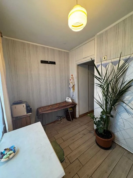 Two-room apartment for sale near the metro station on Aerok Avenue.