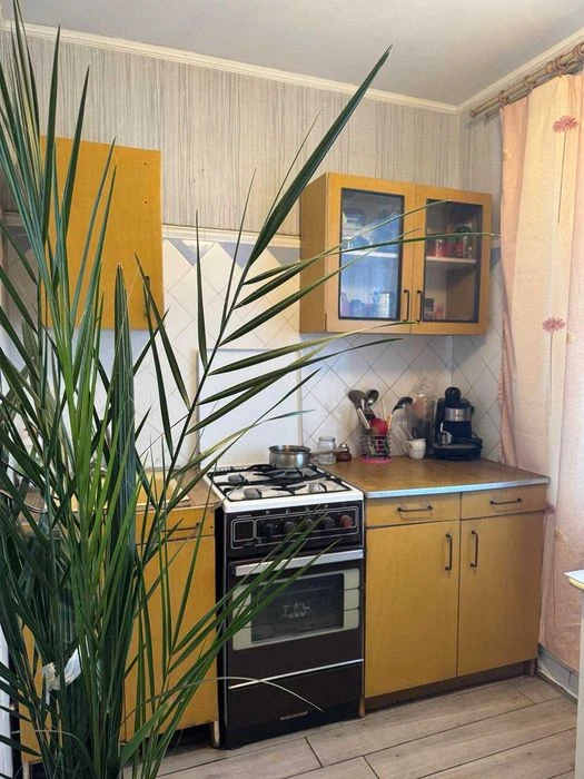 Two-room apartment for sale near the metro station on Aerok Avenue.