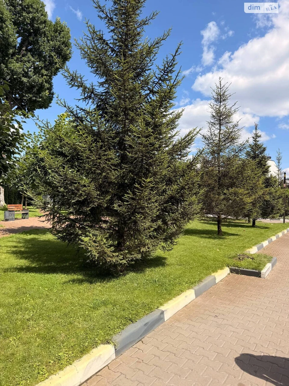 Продаж Таунхаус