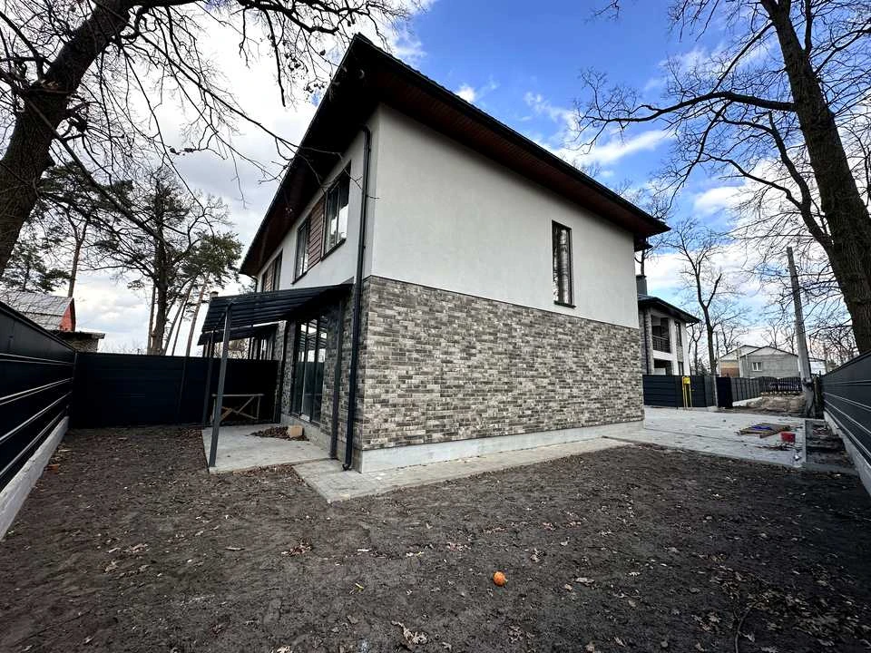 Будинок. Ірпінь, Академіка Ромоданова вул. (Льва Толстого)